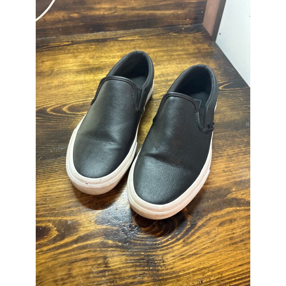 Vans Black Slip‎ On Sneakers M7/W8.5